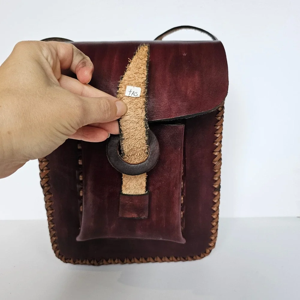 N/A handcrafted leather